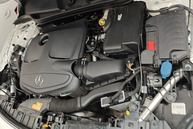 Used Mercedes-Benz GLA 2016 GLA 200 Fashion Model Engine Bay