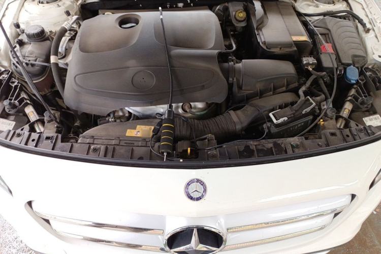 Used Mercedes-Benz GLA 2016 GLA 200 Fashion Model Engine Bay