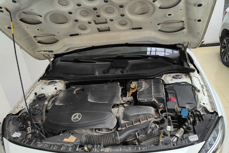 Used Mercedes-Benz GLA 2016 GLA 200 Fashion Model Engine Bay