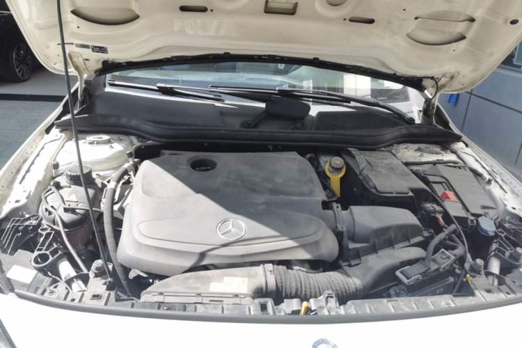 Used Mercedes-Benz GLA 2016 GLA 200 Sport Edition Engine Bay