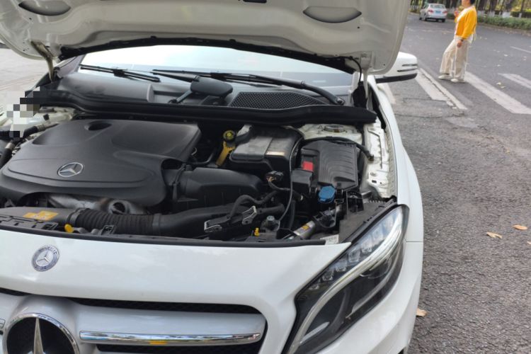 Used Mercedes-Benz GLA 2016 GLA 220 4MATIC Fashion Edition Engine Bay Left