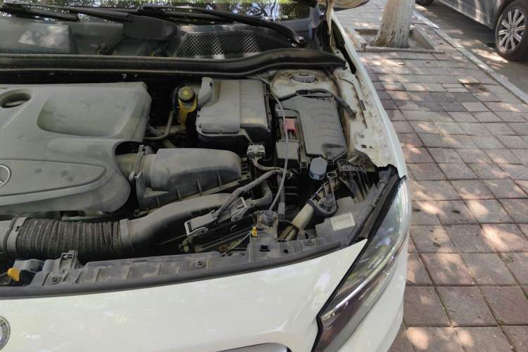 Used Mercedes-Benz GLA 2016 GLA 200 Sport Edition Engine Bay Left