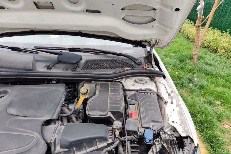 Used Mercedes-Benz GLA 2016 GLA 200 Sport Edition Engine Bay Left