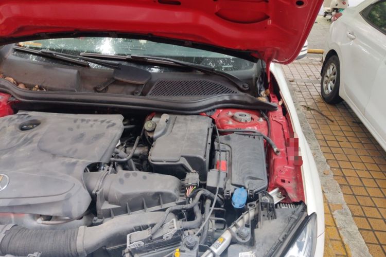 Used Mercedes-Benz GLA 2016 GLA 220 4MATIC Fashion Edition Engine Bay Left