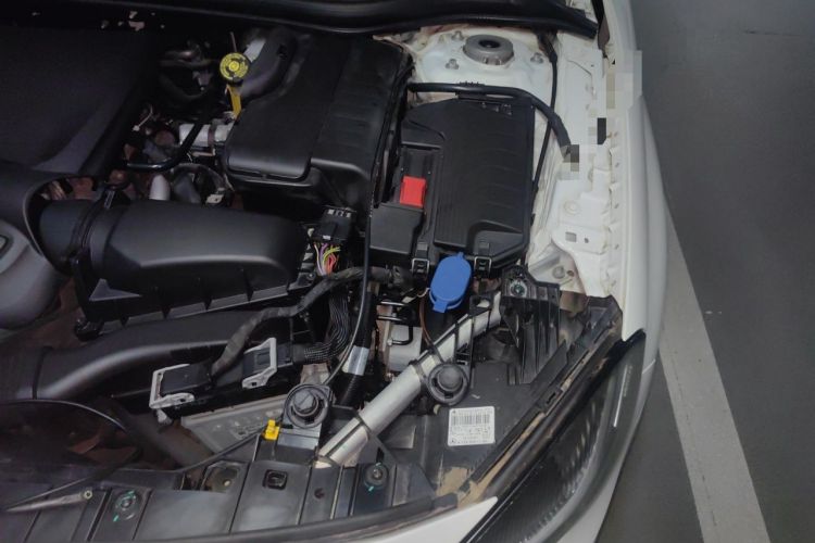 Used Mercedes-Benz GLA 2016 GLA 200 Sport Edition Engine Bay Left