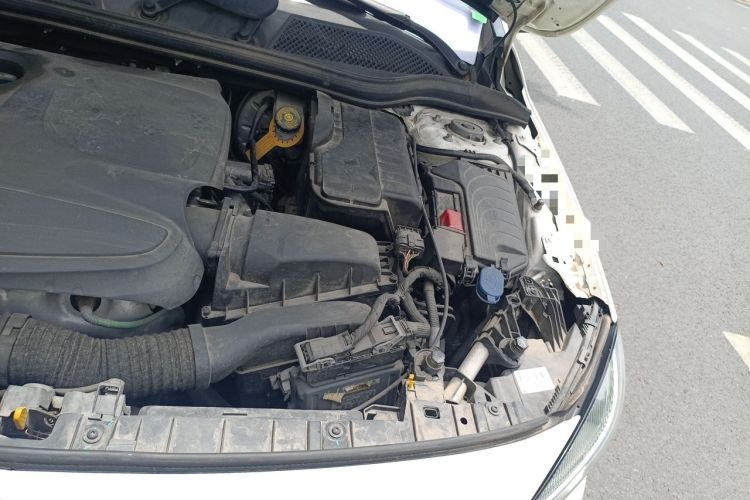 Used Mercedes-Benz GLA 2016 GLA 200 Sport Edition Engine Bay Left