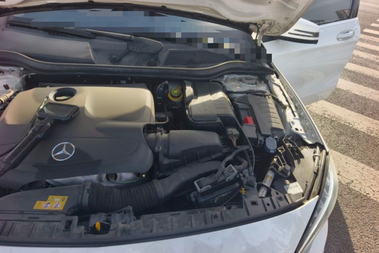 Used Mercedes-Benz GLA 2016 GLA 200 Fashion Model Engine Bay Left