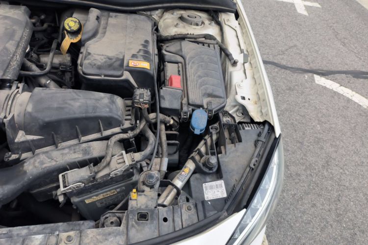 Used Mercedes-Benz GLA 2016 GLA 200 Fashion Model Engine Bay Left