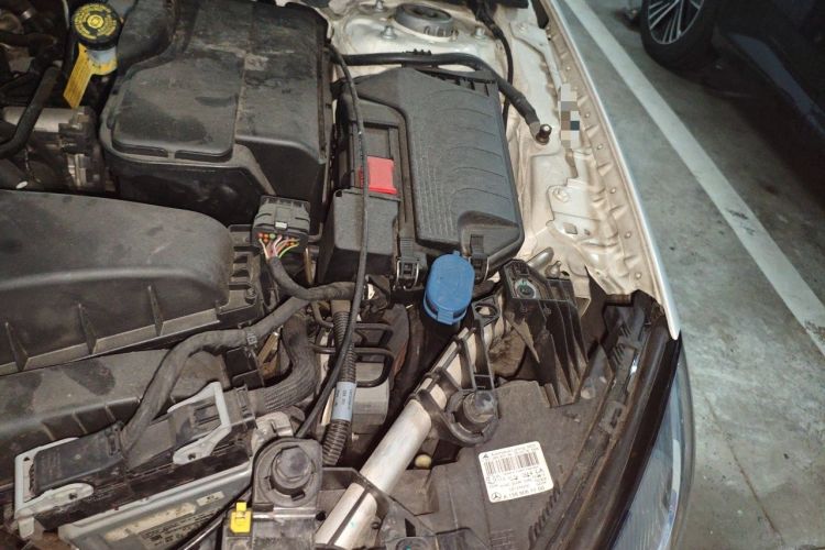 Used Mercedes-Benz GLA 2016 GLA 200 Sport Edition Engine Bay Left