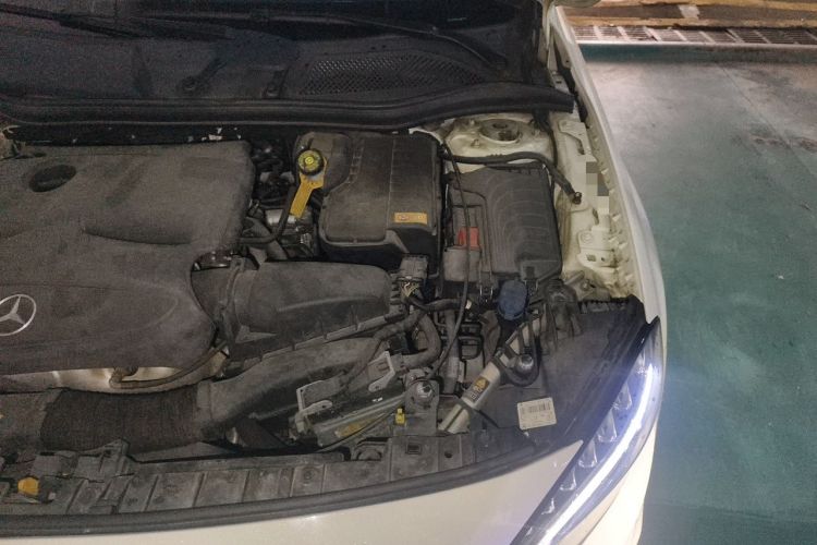 Used Mercedes-Benz GLA 2016 GLA 220 4MATIC Fashion Edition Engine Bay Left