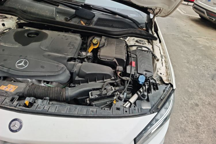 Used Mercedes-Benz GLA 2016 GLA 200 Fashion Model Engine Bay Left