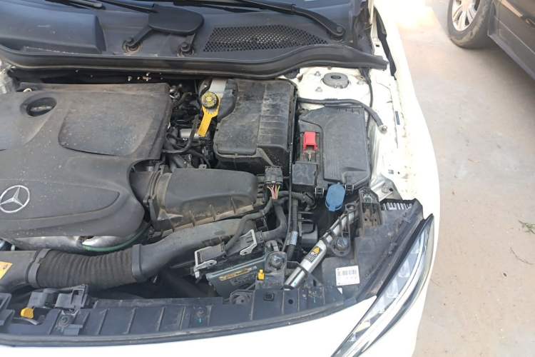 Used Mercedes-Benz GLA 2016 GLA 200 Fashion Model Engine Bay Left