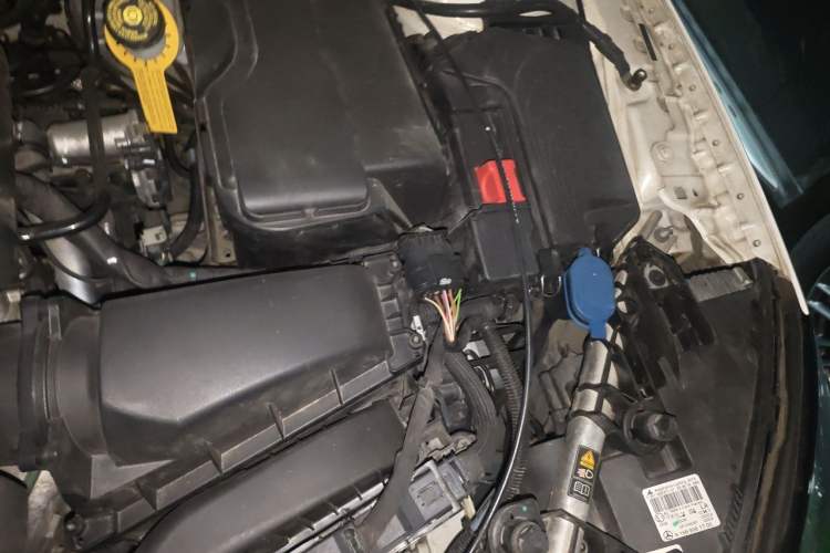 Used Mercedes-Benz GLA 2016 GLA 200 Fashion Model Engine Bay Left