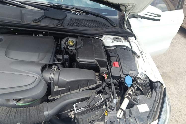 Used Mercedes-Benz GLA 2016 GLA 200 Sport Edition Engine Bay Left