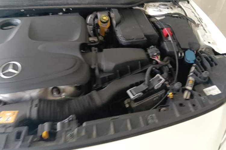 Used Mercedes-Benz GLA 2016 GLA 200 Fashion Model Engine Bay Left