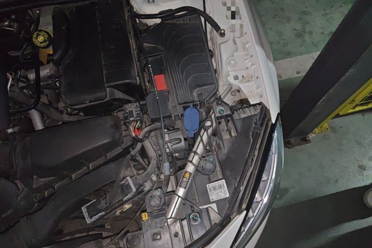 Used Mercedes-Benz GLA 2016 GLA 200 Fashion Model Engine Bay Left