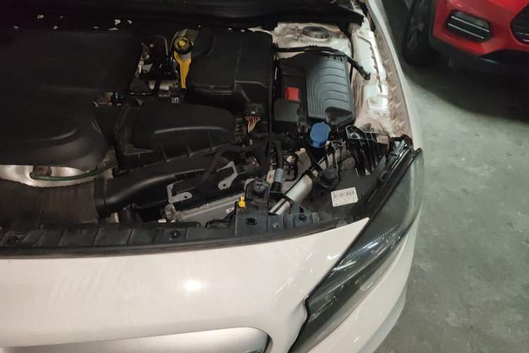 Used Mercedes-Benz GLA 2016 GLA 200 Sport Edition Engine Bay Left