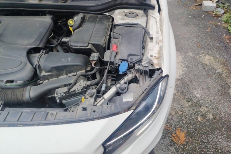 Used Mercedes-Benz GLA 2016 GLA 200 Sport Edition Engine Bay Left