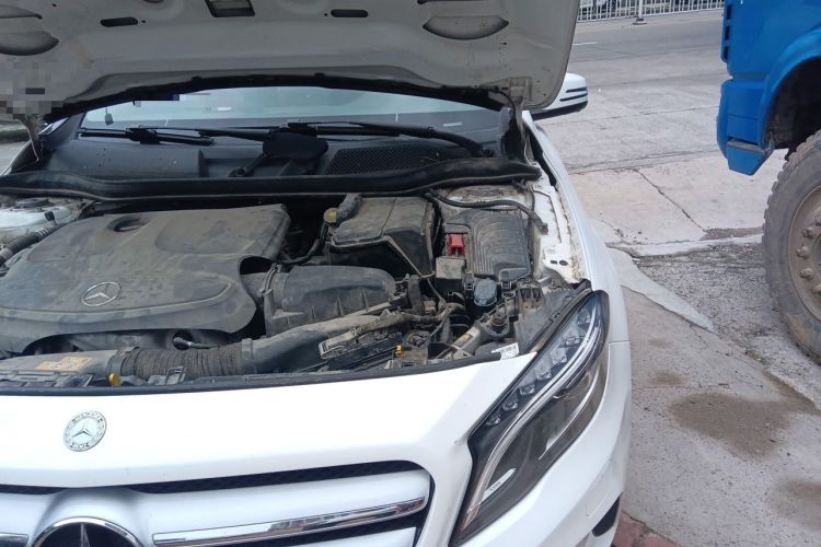 Used Mercedes-Benz GLA 2016 GLA 200 Fashion Model Engine Bay Left