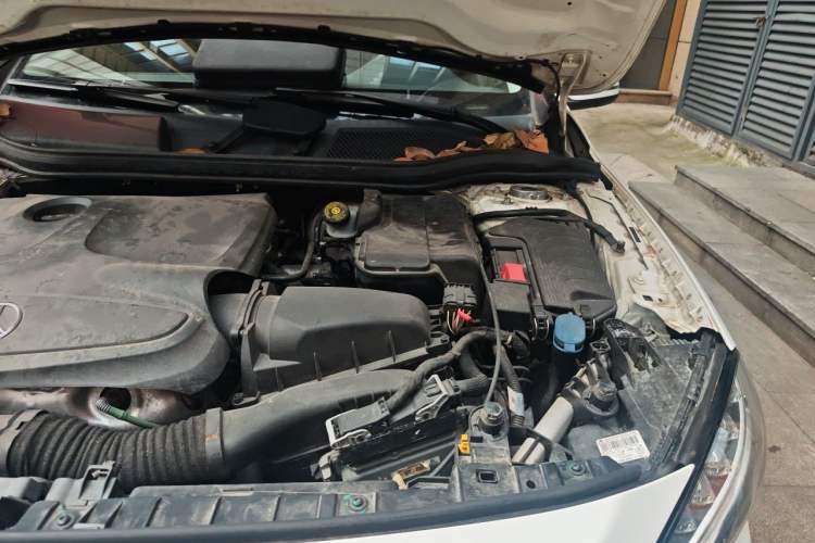 Used Mercedes-Benz GLA 2016 GLA 200 Fashion Model Engine Bay Left