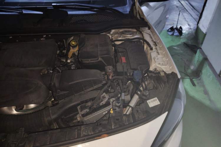 Used Mercedes-Benz GLA 2016 GLA 200 Sport Edition Engine Bay Left