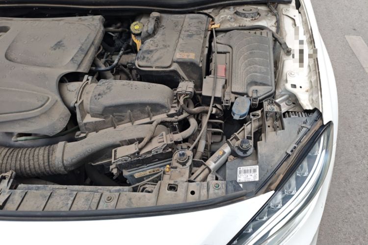 Used Mercedes-Benz GLA 2016 GLA 200 Fashion Model Engine Bay Left
