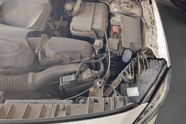 Used Mercedes-Benz GLA 2016 GLA 220 4MATIC Fashion Edition Engine Bay Left