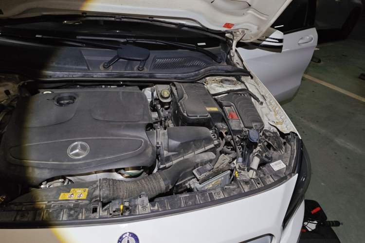 Used Mercedes-Benz GLA 2016 GLA 200 Sport Edition Engine Bay Left