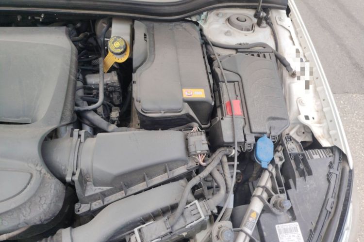 Used Mercedes-Benz GLA 2016 GLA 220 4MATIC Fashion Edition Engine Bay Left