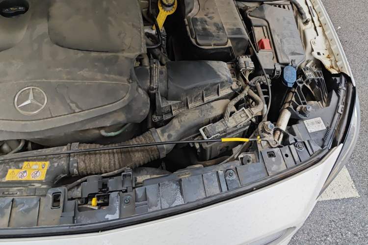 Used Mercedes-Benz GLA 2016 GLA 200 Sport Edition Engine Bay Left