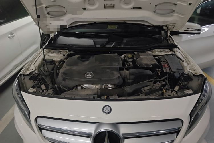 Used Mercedes-Benz GLA 2016 GLA 220 4MATIC Fashion Edition Engine Bay