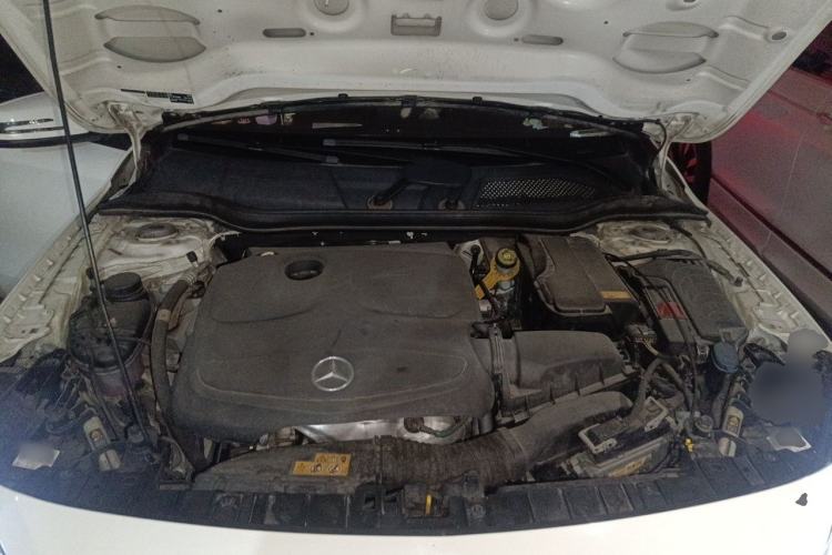 Used Mercedes-Benz GLA 2016 GLA 200 Fashion Model Engine Bay