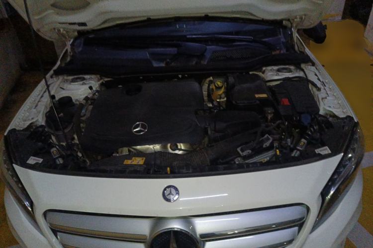 Used Mercedes-Benz GLA 2016 GLA 200 Fashion Model Engine Bay