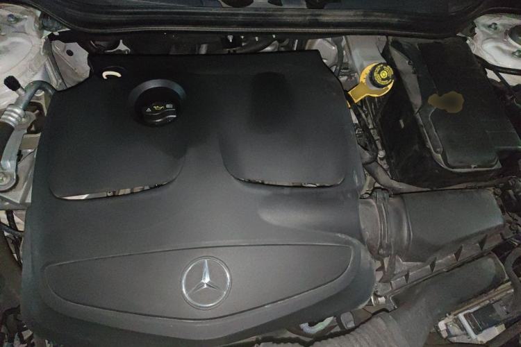 Used Mercedes-Benz GLA 2016 GLA 200 Fashion Model Engine Bay