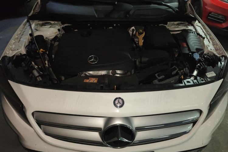 Used Mercedes-Benz GLA 2016 GLA 200 Sport Edition Engine Bay