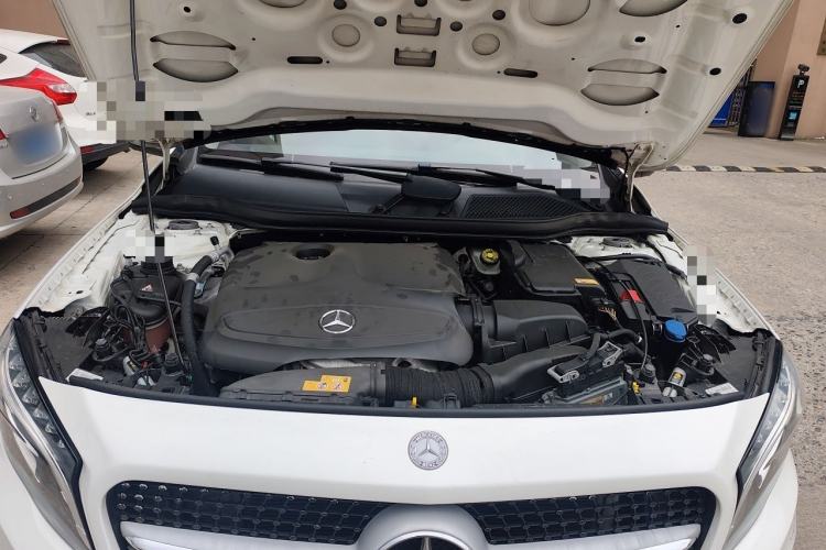 Used Mercedes-Benz GLA 2016 GLA 200 Fashion Model Engine Bay