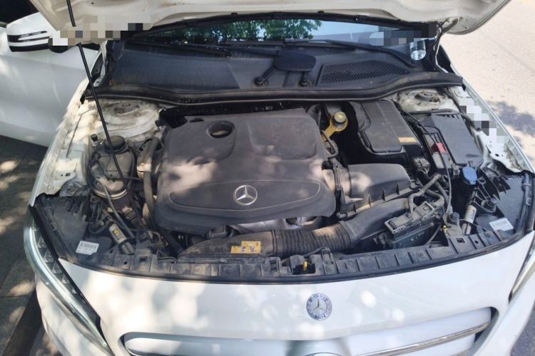 Used Mercedes-Benz GLA 2016 GLA 220 4MATIC Fashion Edition Engine Bay