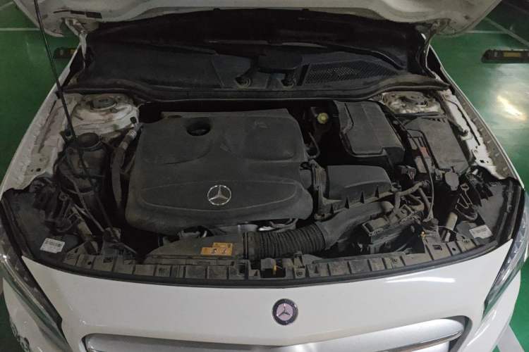 Used Mercedes-Benz GLA 2016 GLA 220 4MATIC Fashion Edition Engine Bay