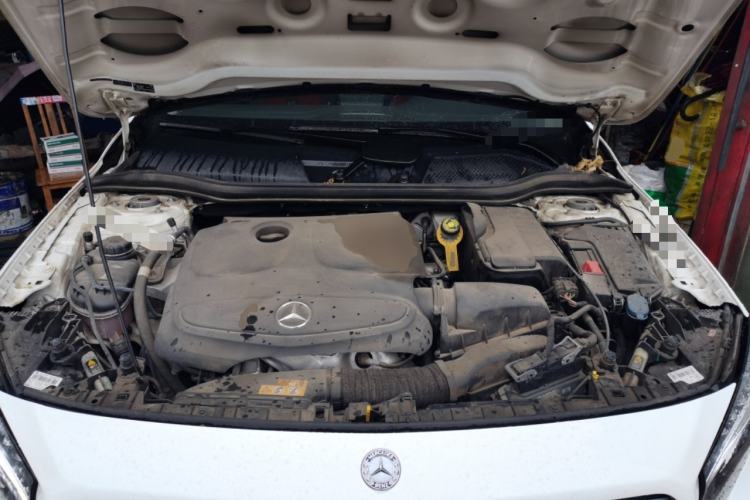 Used Mercedes-Benz GLA 2016 GLA 220 4MATIC Fashion Edition Engine Bay