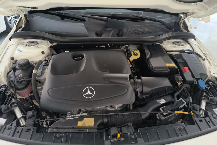 Used Mercedes-Benz GLA 2016 GLA 200 Fashion Model Engine Bay