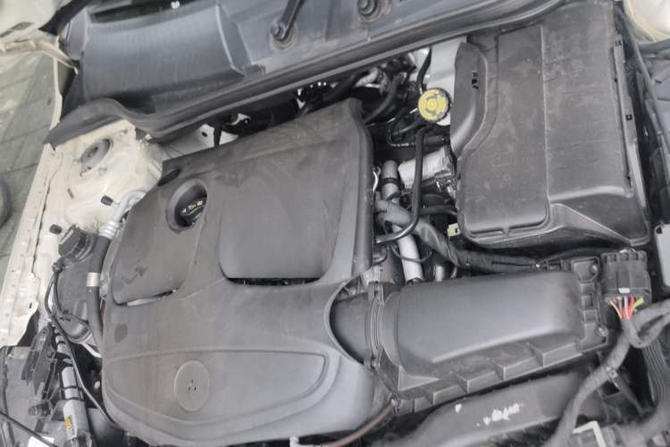 Used Mercedes-Benz GLA 2016 GLA 220 4MATIC Fashion Edition Engine Bay