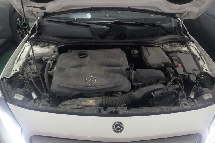 Used Mercedes-Benz GLA 2016 GLA 200 Fashion Model Engine Bay