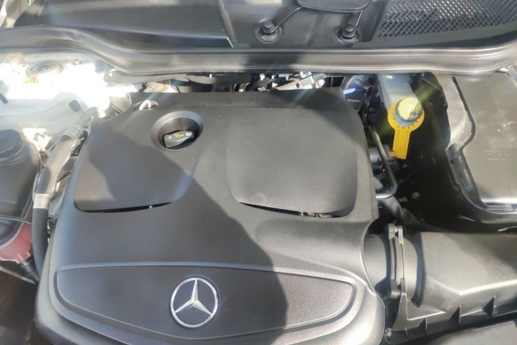 Used Mercedes-Benz GLA 2016 GLA 200 Fashion Model Engine Bay