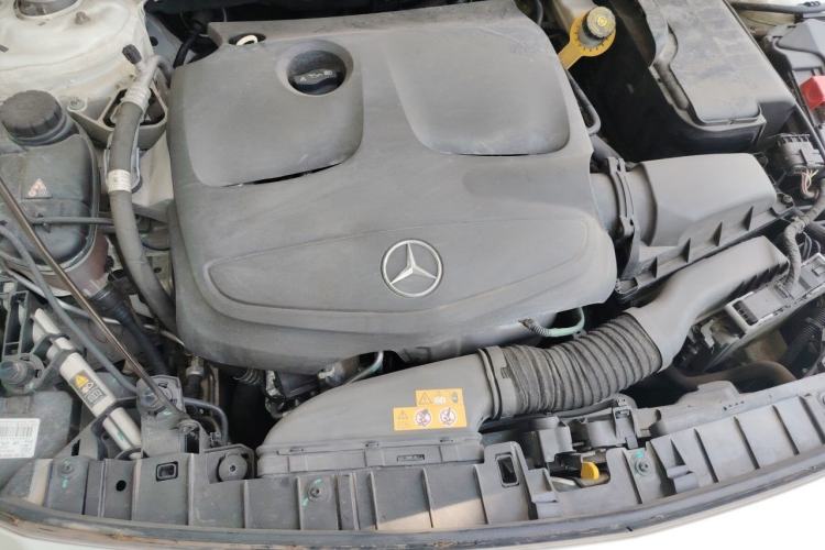 Used Mercedes-Benz GLA 2016 GLA 200 Fashion Model Engine Bay