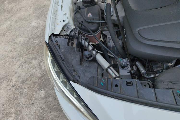 Used Mercedes-Benz GLA 2016 GLA 200 Sport Edition Engine Bay Right