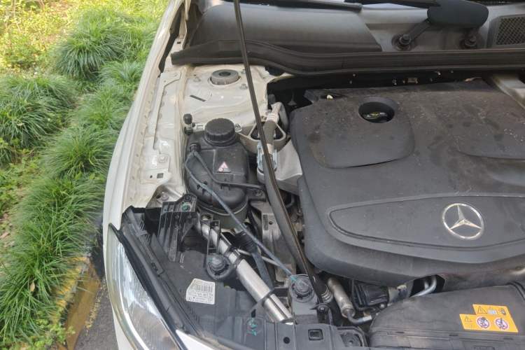Used Mercedes-Benz GLA 2016 GLA 200 Sport Edition Engine Bay Right