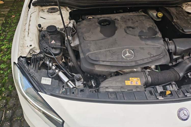 Used Mercedes-Benz GLA 2016 GLA 200 Sport Edition Engine Bay Right