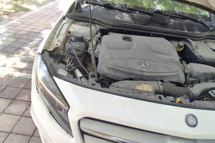 Used Mercedes-Benz GLA 2016 GLA 200 Sport Edition Engine Bay Right