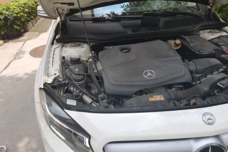 Used Mercedes-Benz GLA 2016 GLA 200 Sport Edition Engine Bay Right