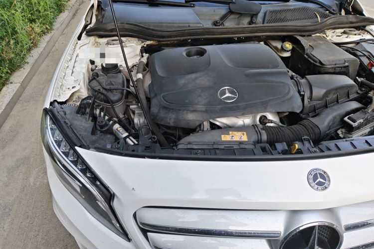 Used Mercedes-Benz GLA 2016 GLA 200 Fashion Model Engine Bay Right